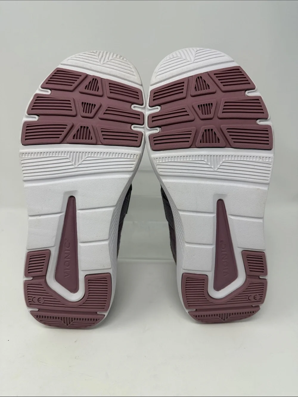 Vionic slip sneakers